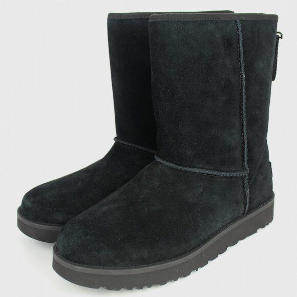 NEW UGG Classic Short Logo Zip Boots – Cozy & Stylish Lined Footwear